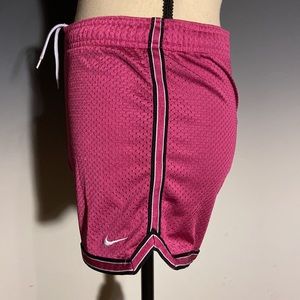 Nike women’s Pink Runner Short